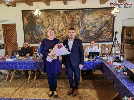 Elismerésben részesült Laurinyeczné Trnyík Judit leköszönő Igazgató Asszony