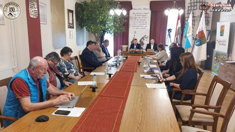 Képviselő-testületi ülés 2025. április 17.