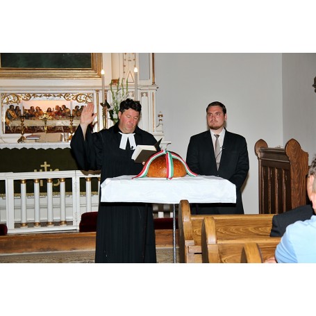 Szent István napi ünnepi szentmise és kenyérszentelés Kondoroson