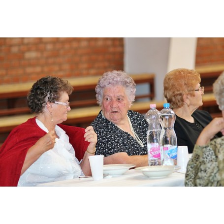 Jelen életünk méltósága függ az idősek életétől - Az időseket ünnepeltük Kondoroson 