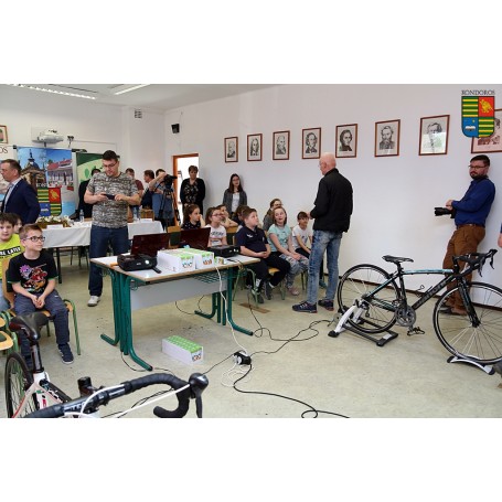 Kerékpáros szemléletformálás projektindító sajtótájékoztatója Kondoroson