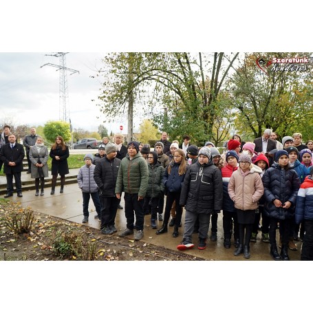 Petőfi Sándor mellszobrával gazdagodott városunk 