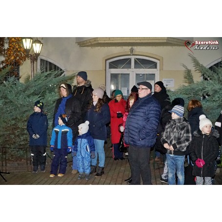 Advent harmadik vasárnapján az ÖRÖM lángja melengeti szívünket 