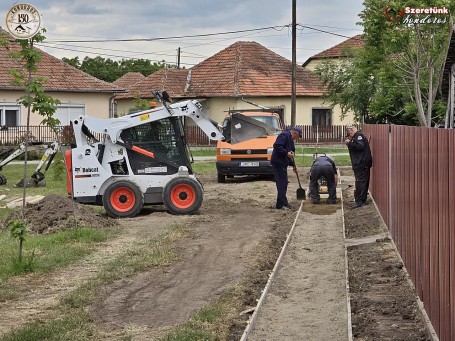 Tovább folytatódik a járdafelújítási program