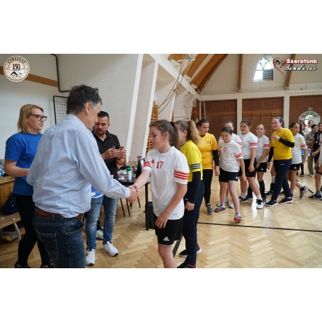 Kiválóan szerepeltek a Sasváriné Paulik Ilona Sportcsarnokban megrendezett Póli Kupán a kézilabdás lányaink 